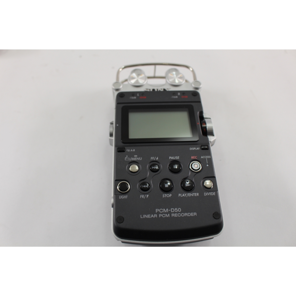 Sony PCM-D50 Handy Digital Recorder and Carrying Case - Tested