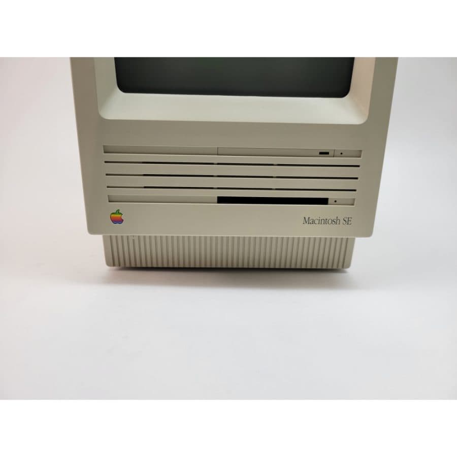 Vintage Apple Macintosh SE Computer - Powered On, NO HDD, See Notes - Image 3