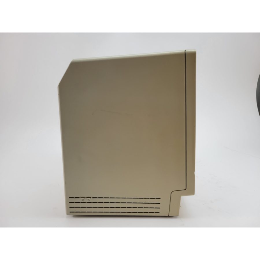 Vitnage Apple Macintosh Classic M0420 Computer - Powers On, See Notes - Image 3